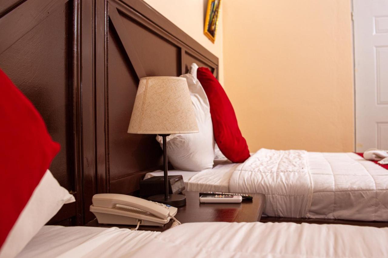 La Pepiniere Hotel Petionville Luaran gambar