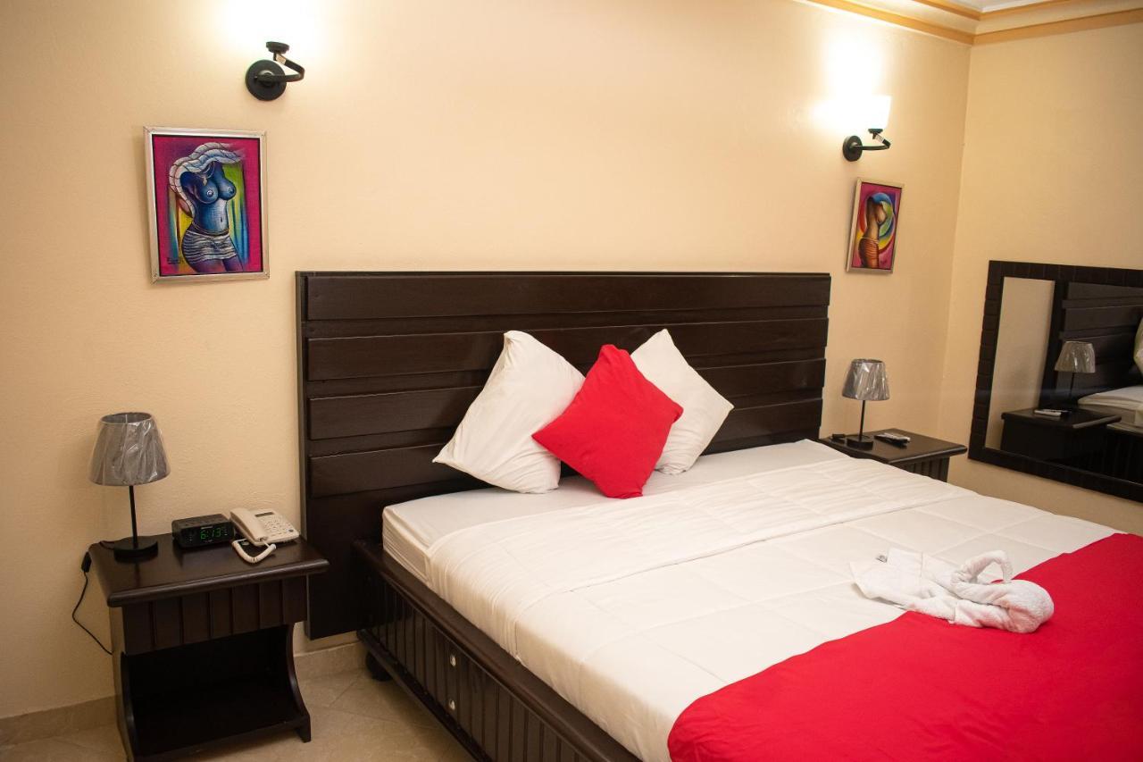 La Pepiniere Hotel Petionville Luaran gambar