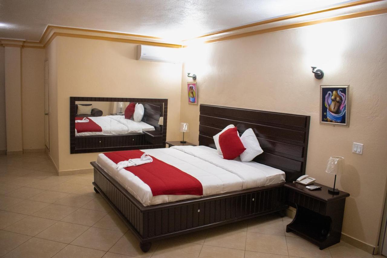 La Pepiniere Hotel Petionville Luaran gambar
