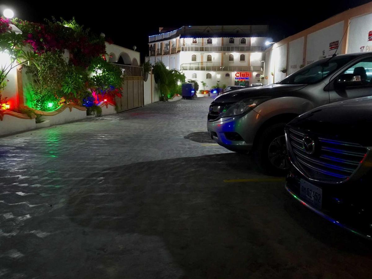 La Pepiniere Hotel Petionville Luaran gambar