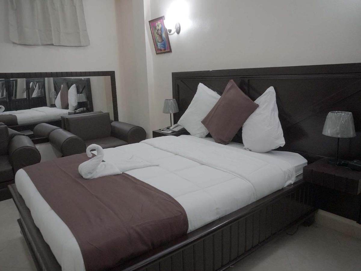 La Pepiniere Hotel Petionville Luaran gambar