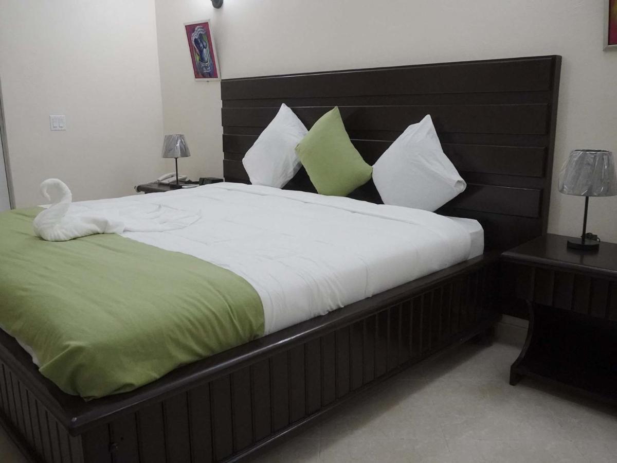 La Pepiniere Hotel Petionville Luaran gambar