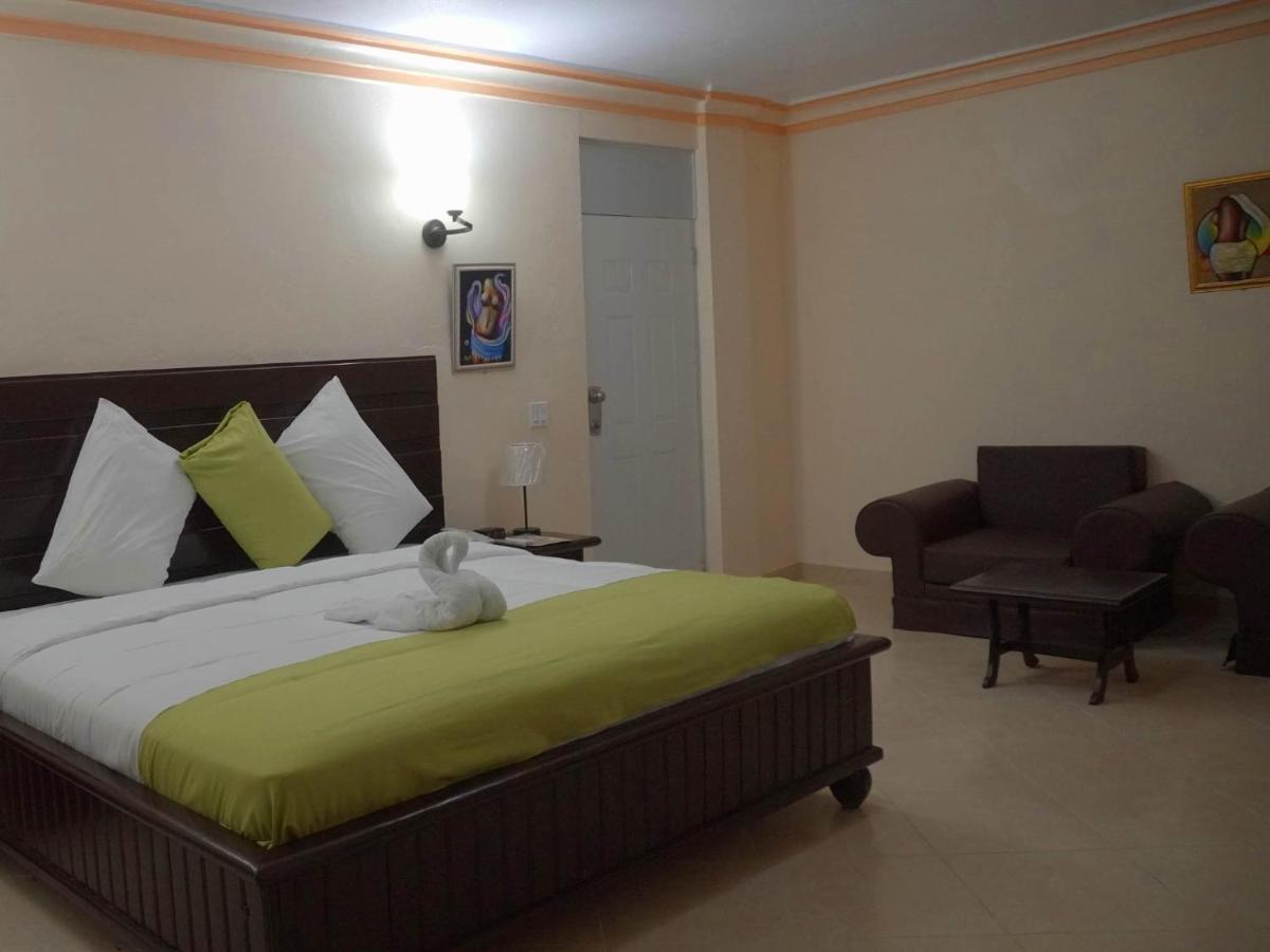 La Pepiniere Hotel Petionville Luaran gambar