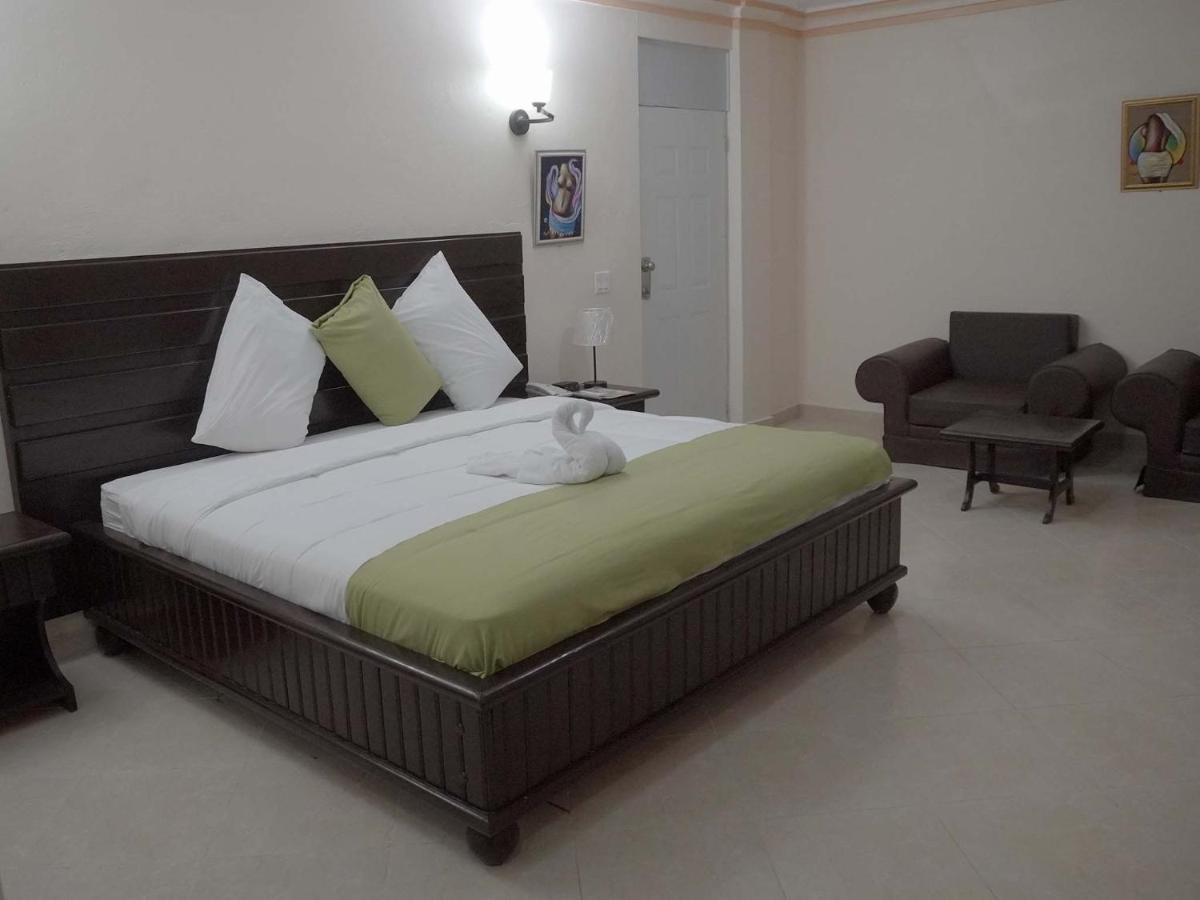 La Pepiniere Hotel Petionville Luaran gambar