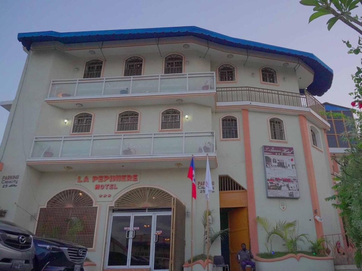 La Pepiniere Hotel Petionville Luaran gambar