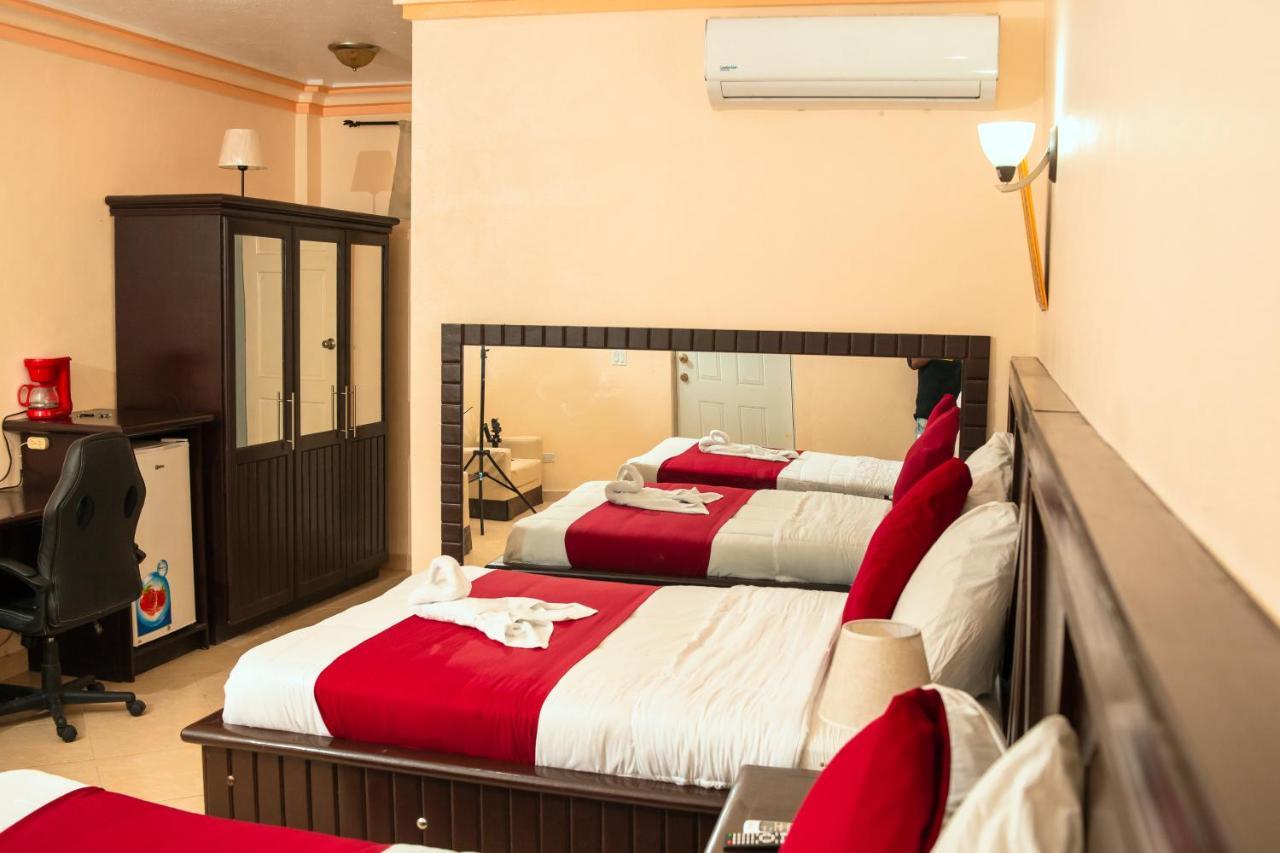 La Pepiniere Hotel Petionville Luaran gambar
