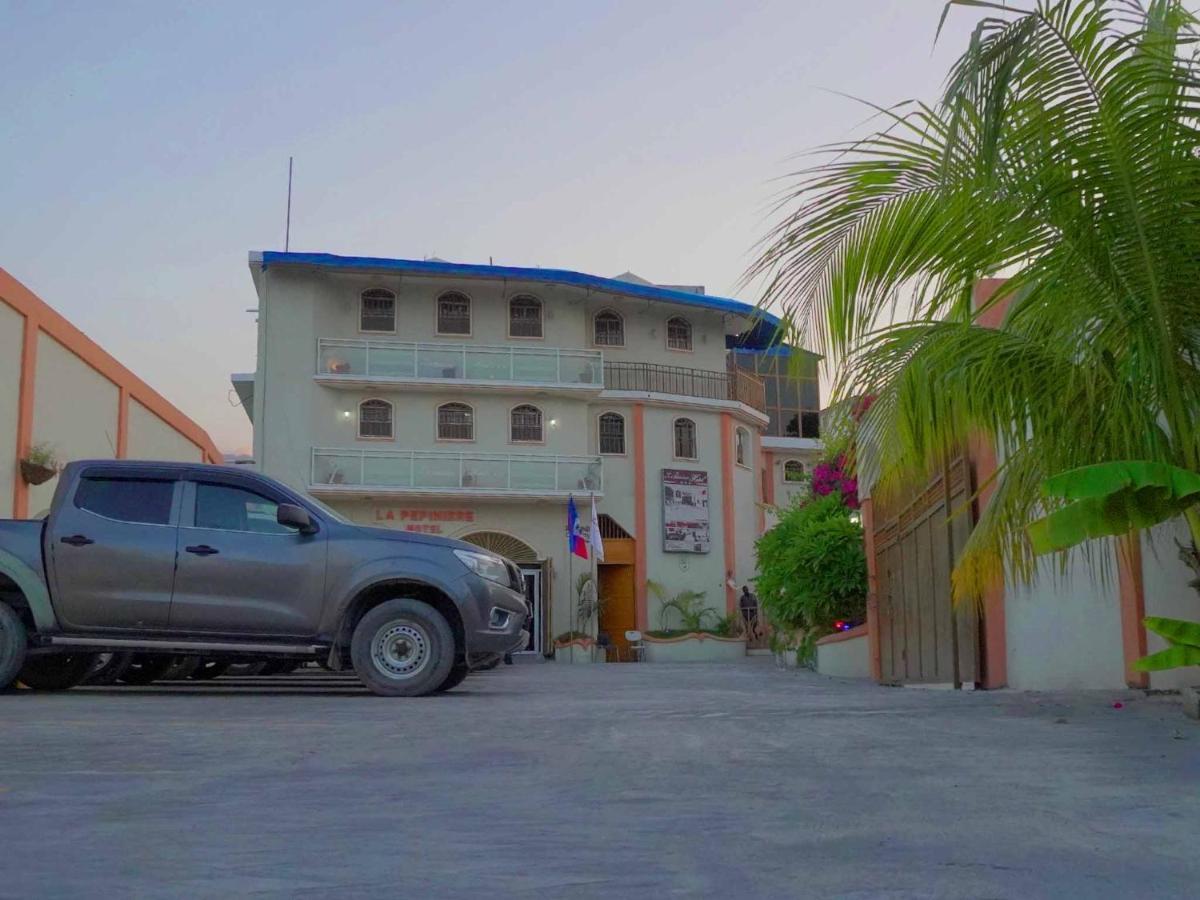 La Pepiniere Hotel Petionville Luaran gambar